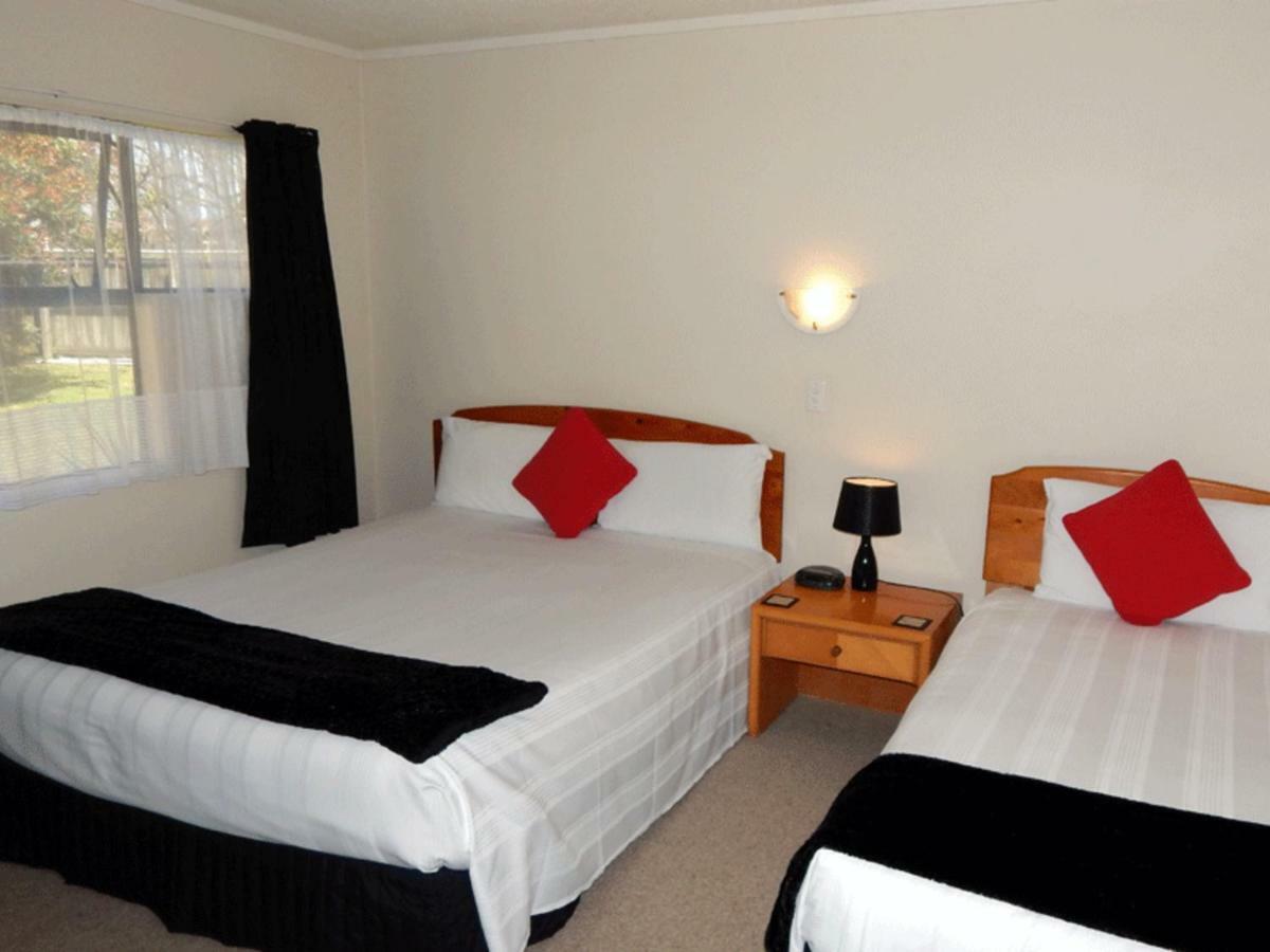 Cheviot Park Motor Lodge Уангарей Екстериор снимка